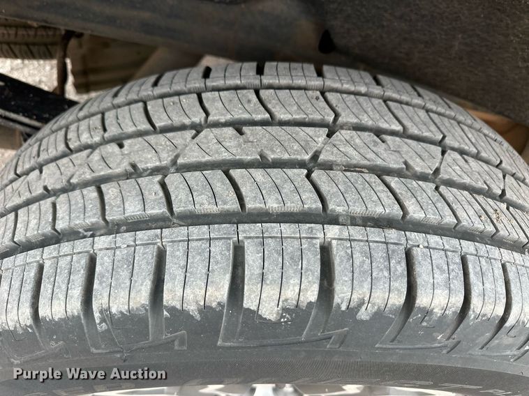 image for item ER8722 2019 GMC Sierra 1500 Crew Cab pickup truck