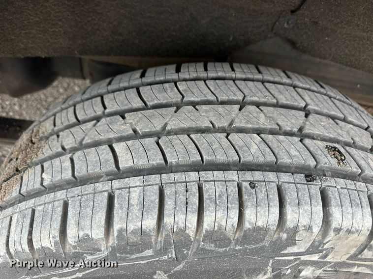 image for item ER8722 2019 GMC Sierra 1500 Crew Cab pickup truck