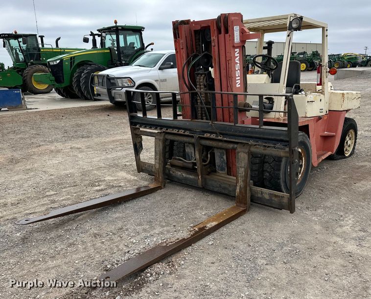 image for item ER8724 Nissan DF05A70V forklift