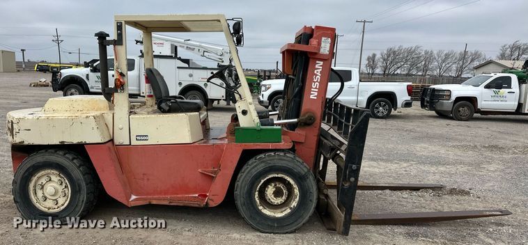 image for item ER8724 Nissan DF05A70V forklift