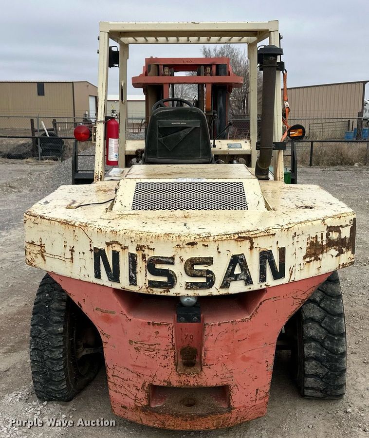 image for item ER8724 Nissan DF05A70V forklift
