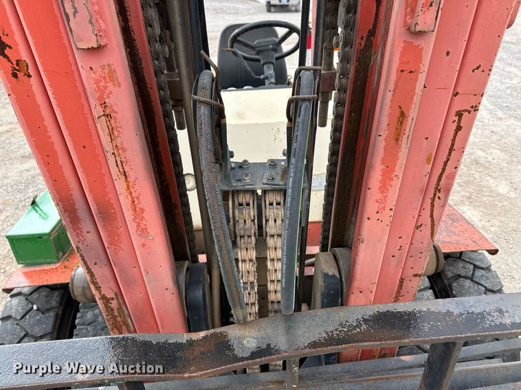 image for item ER8724 Nissan DF05A70V forklift