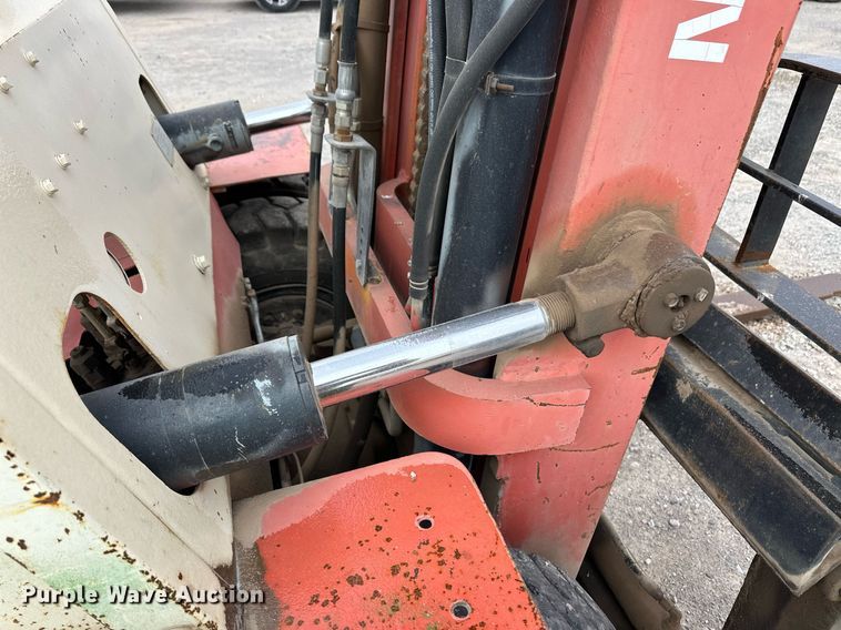 image for item ER8724 Nissan DF05A70V forklift