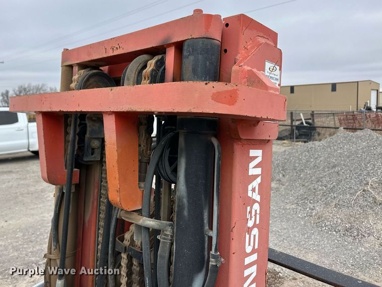 image for item ER8724 Nissan DF05A70V forklift