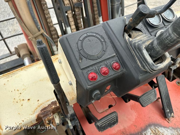 image for item ER8724 Nissan DF05A70V forklift