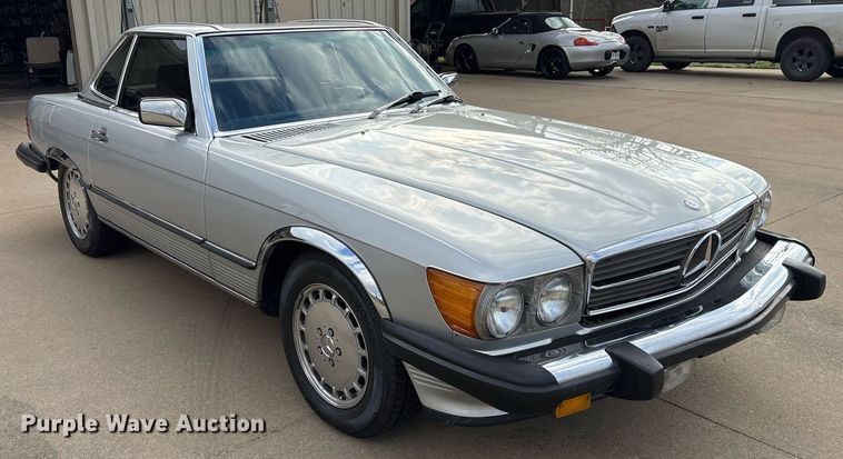 image for item EY9908 1987 Mercedes Benz 560 SL 