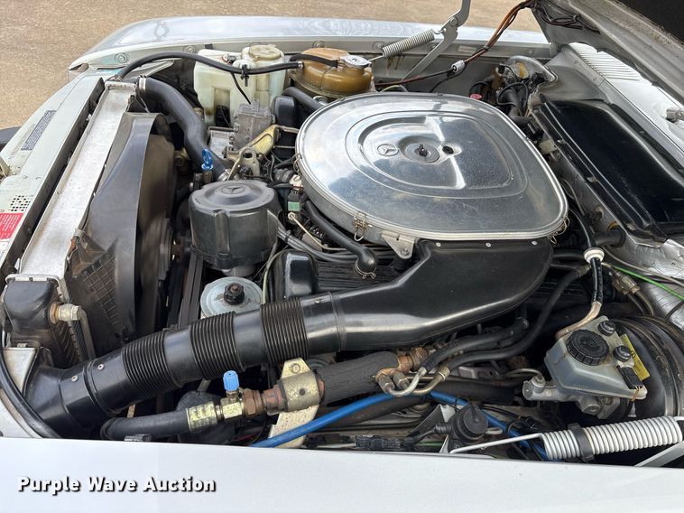 image for item EY9908 1987 Mercedes Benz 560 SL 