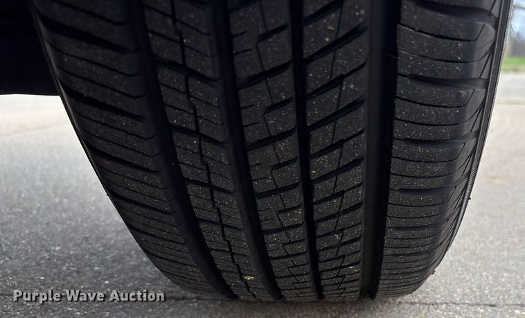 image for item EY9908 1987 Mercedes Benz 560 SL 