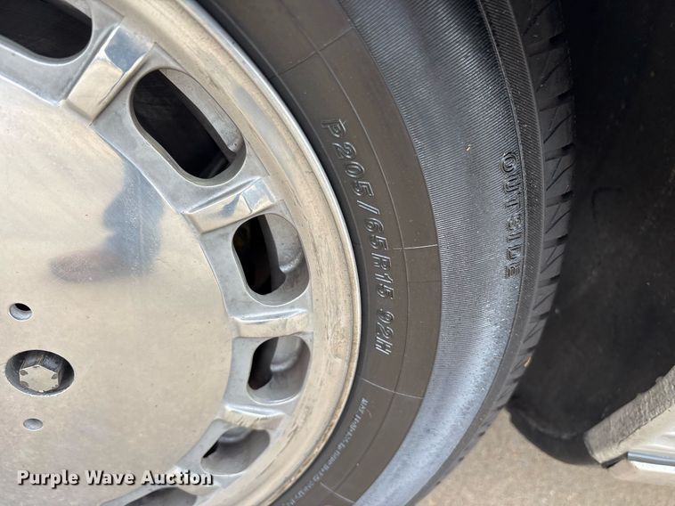 image for item EY9908 1987 Mercedes Benz 560 SL 