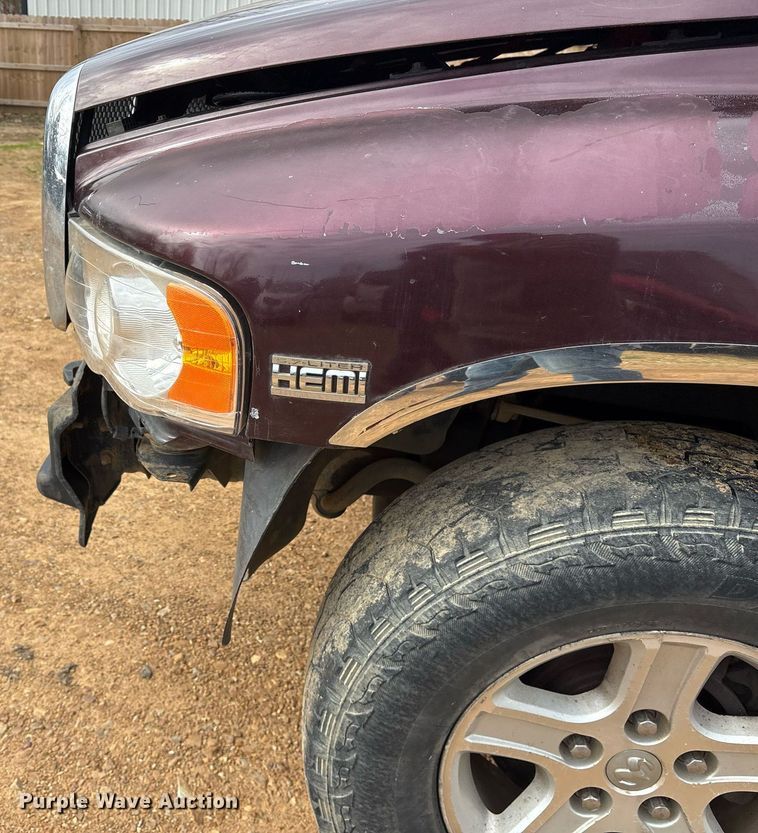image for item EY9932 2004 Dodge Ram 1500 pickup truck