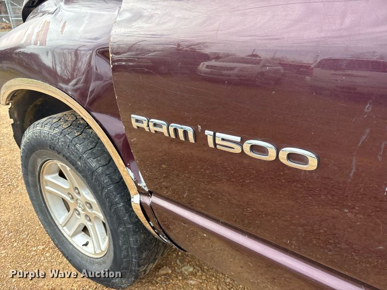 image for item EY9932 2004 Dodge Ram 1500 pickup truck