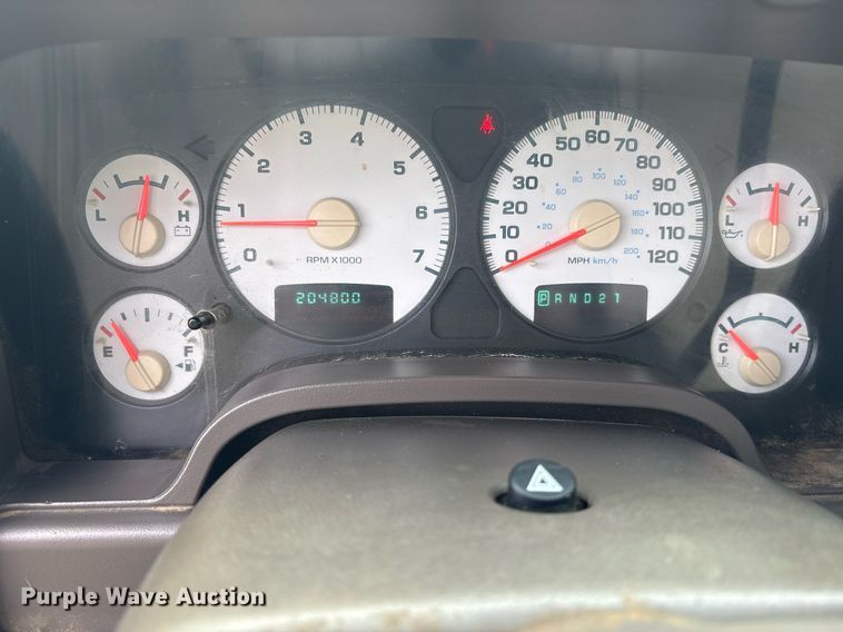 image for item EY9932 2004 Dodge Ram 1500 pickup truck