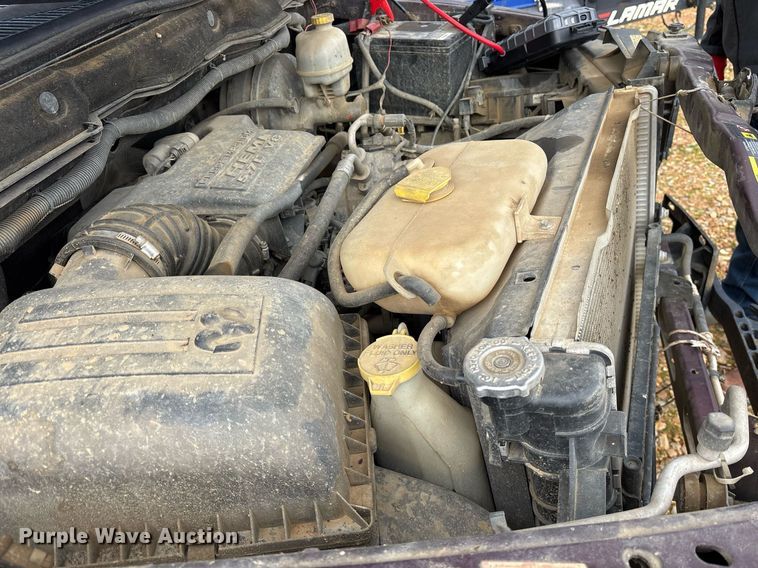 image for item EY9932 2004 Dodge Ram 1500 pickup truck