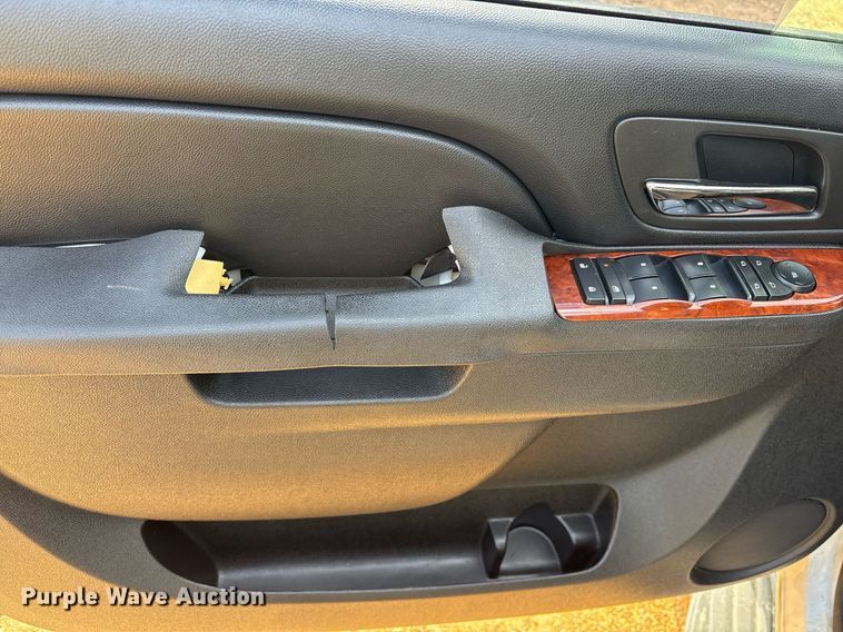 image for item EY9936 2013 Chevrolet Tahoe SUV