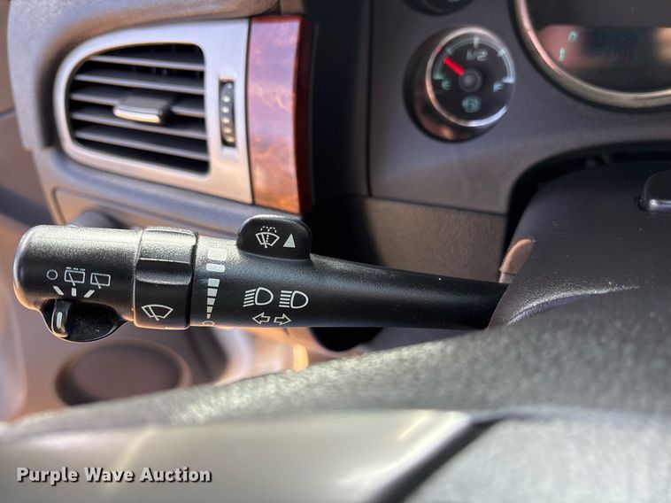 image for item EY9936 2013 Chevrolet Tahoe SUV