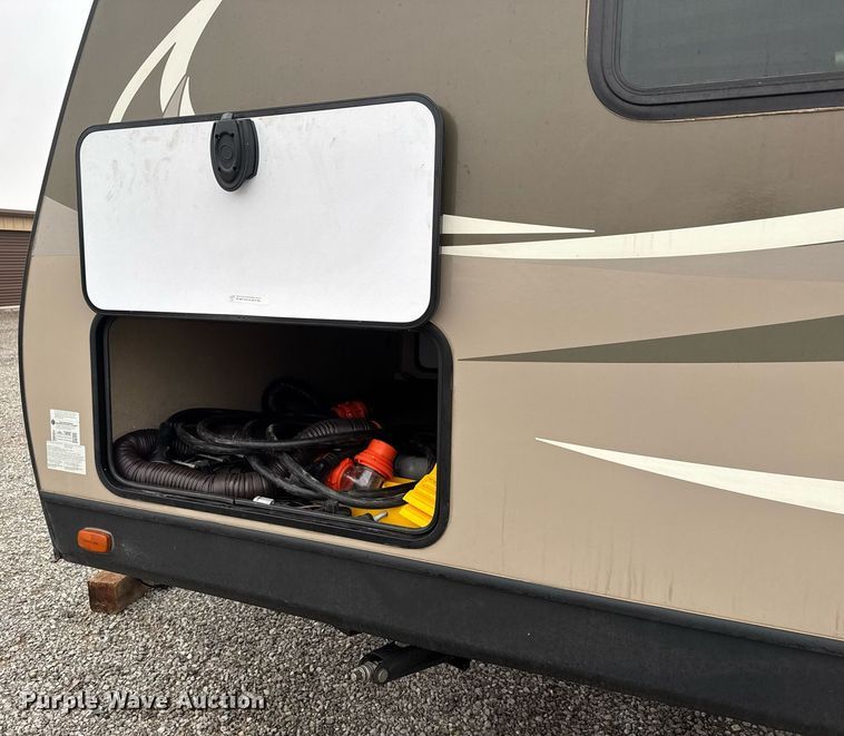 image for item LH9481 2017 Keystone  Kodiak Ultra-Lite camper