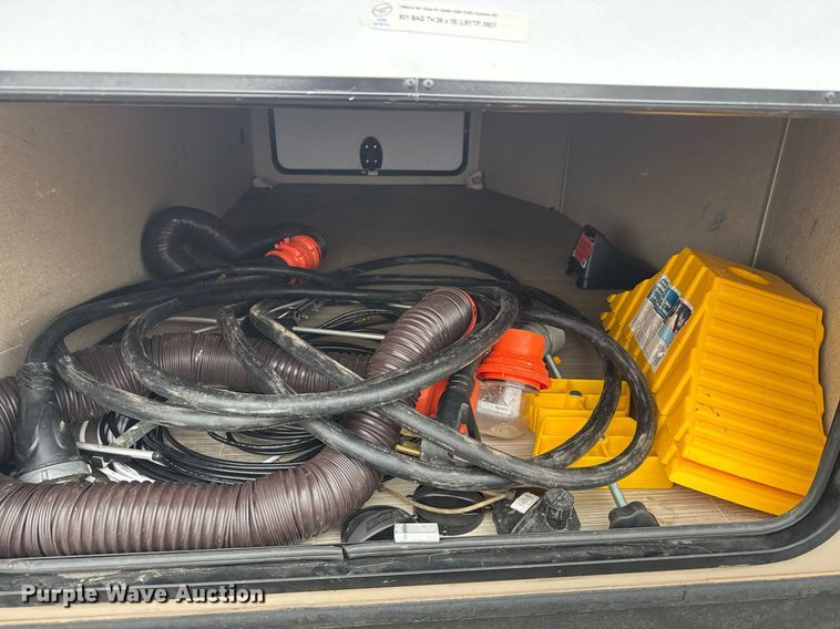 image for item LH9481 2017 Keystone  Kodiak Ultra-Lite camper