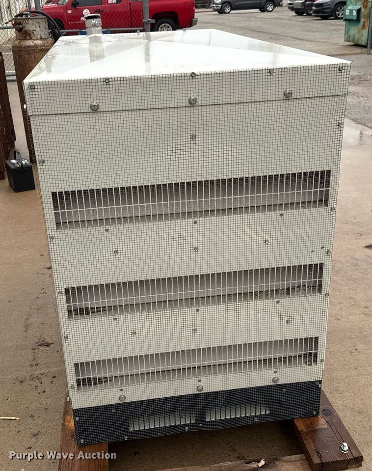 image for item LH9507 2014 Onan GGMB-1400106 generator