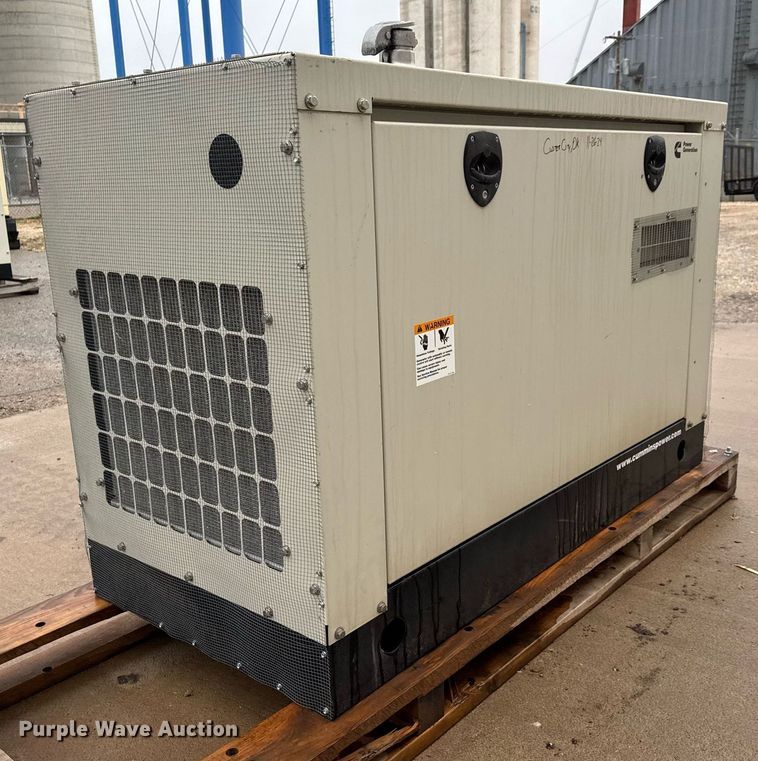 image for item LH9507 2014 Onan GGMB-1400106 generator