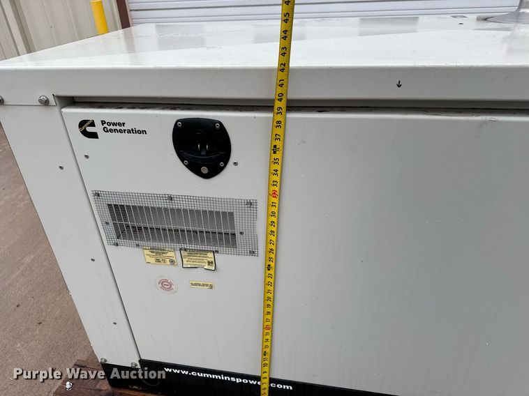 image for item LH9507 2014 Onan GGMB-1400106 generator