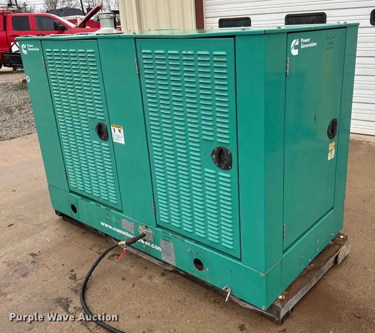 image for item LH9518 2011 Onan GGPA-9235911 generator