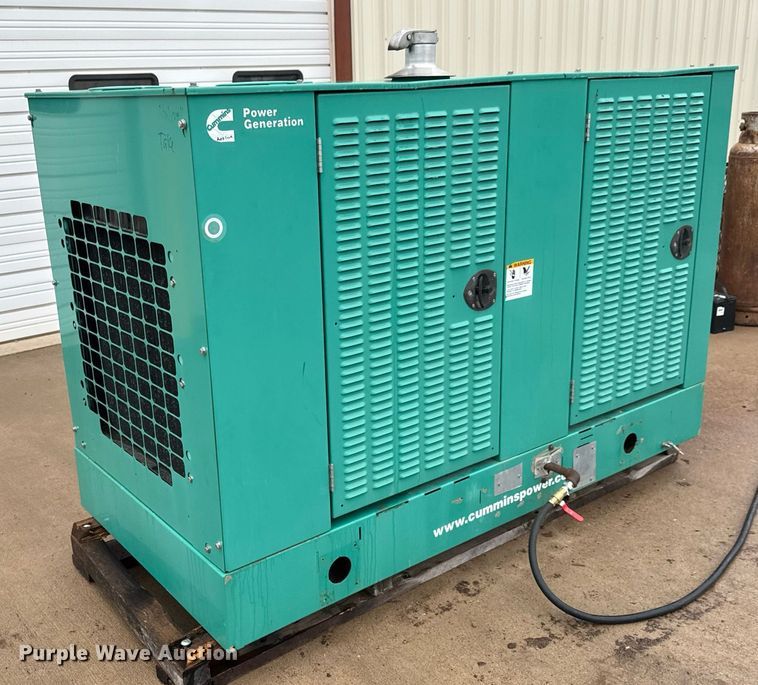 image for item LH9518 2011 Onan GGPA-9235911 generator