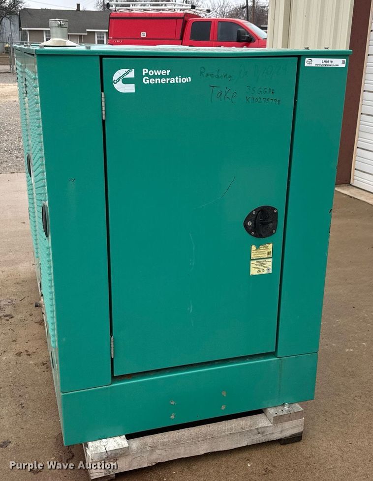 image for item LH9519 2011 Onan GGPA-9061845 generator