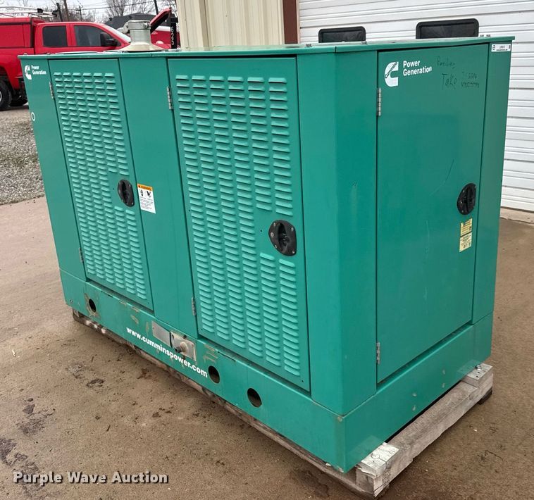 image for item LH9519 2011 Onan GGPA-9061845 generator