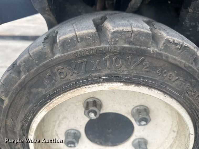 image for item LH9531 2024 Combilift CB6000 multi-directional forklift