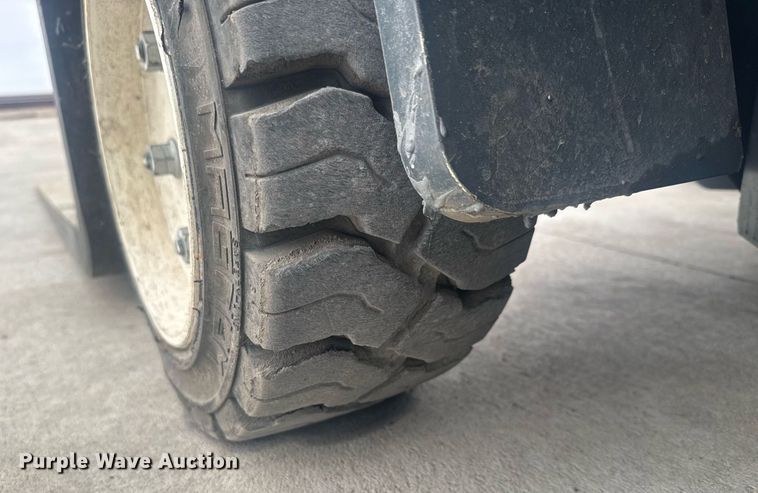 image for item LH9531 2024 Combilift CB6000 multi-directional forklift