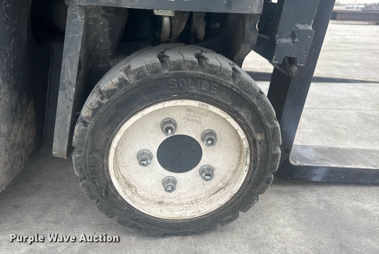 image for item LH9531 2024 Combilift CB6000 multi-directional forklift