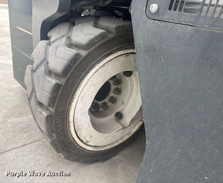 image for item LH9531 2024 Combilift CB6000 multi-directional forklift