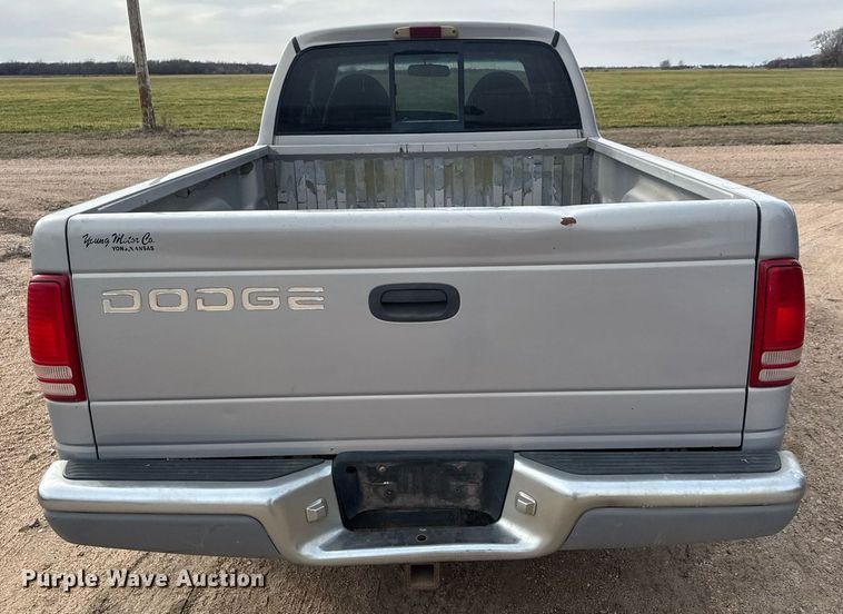 image for item LH9532 1998 Dodge Dakota SLT Club Cab pickup truck