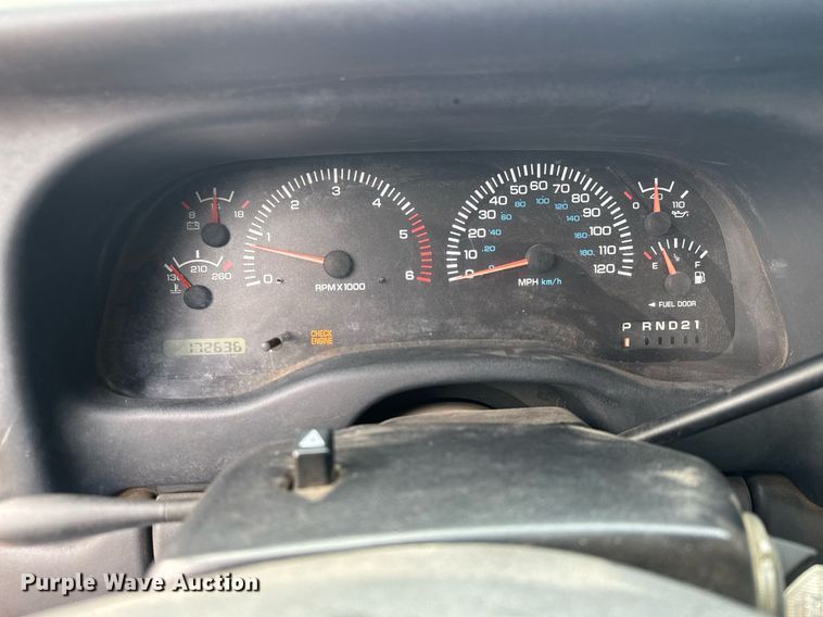 image for item LH9532 1998 Dodge Dakota SLT Club Cab pickup truck