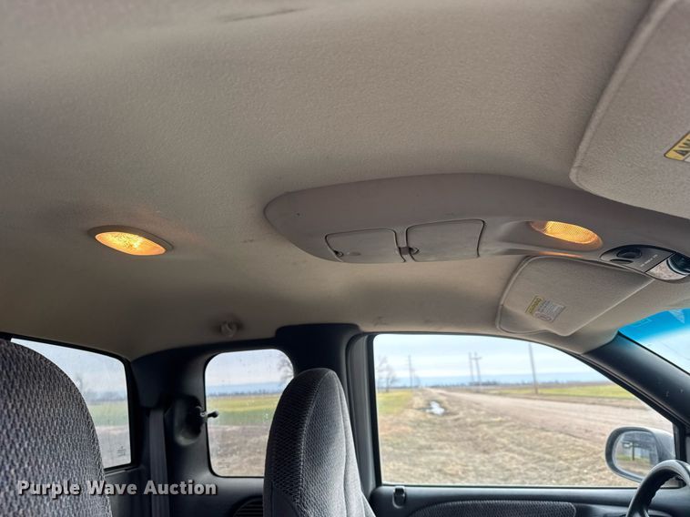 image for item LH9532 1998 Dodge Dakota SLT Club Cab pickup truck