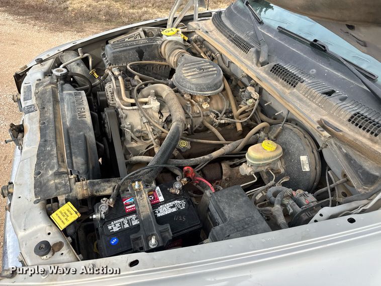 image for item LH9532 1998 Dodge Dakota SLT Club Cab pickup truck