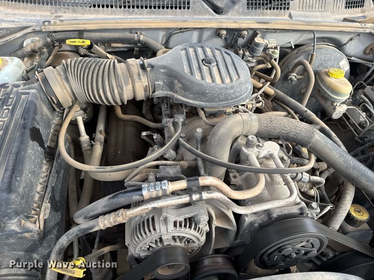 image for item LH9532 1998 Dodge Dakota SLT Club Cab pickup truck