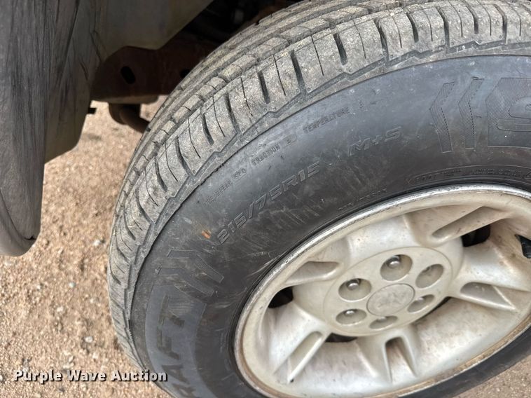 image for item LH9532 1998 Dodge Dakota SLT Club Cab pickup truck