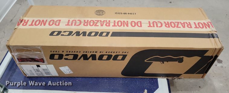 image for item NB9814 2019 Sun Tracker Fishin Barge 20 DLX pontoon boat