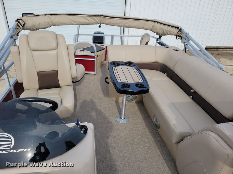 image for item NB9814 2019 Sun Tracker Fishin Barge 20 DLX pontoon boat