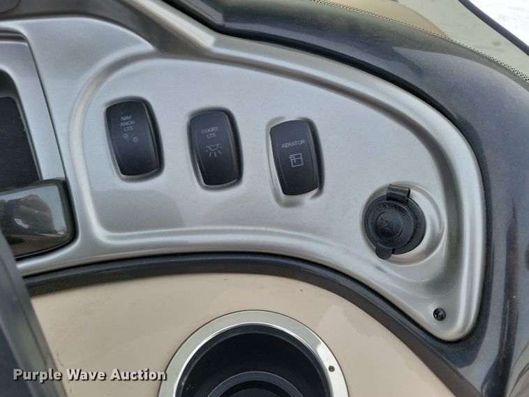 image for item NB9814 2019 Sun Tracker Fishin Barge 20 DLX pontoon boat