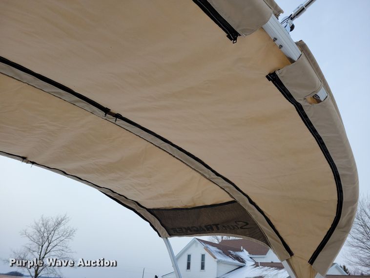 image for item NB9814 2019 Sun Tracker Fishin Barge 20 DLX pontoon boat