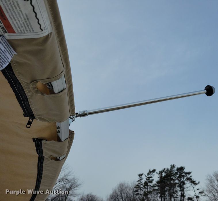 image for item NB9814 2019 Sun Tracker Fishin Barge 20 DLX pontoon boat