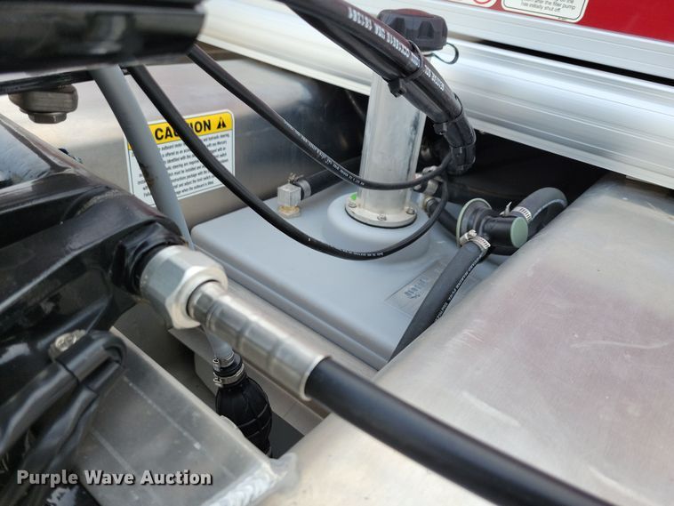 image for item NB9814 2019 Sun Tracker Fishin Barge 20 DLX pontoon boat