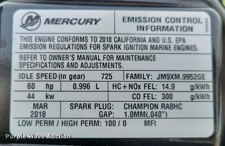 image for item NB9814 2019 Sun Tracker Fishin Barge 20 DLX pontoon boat