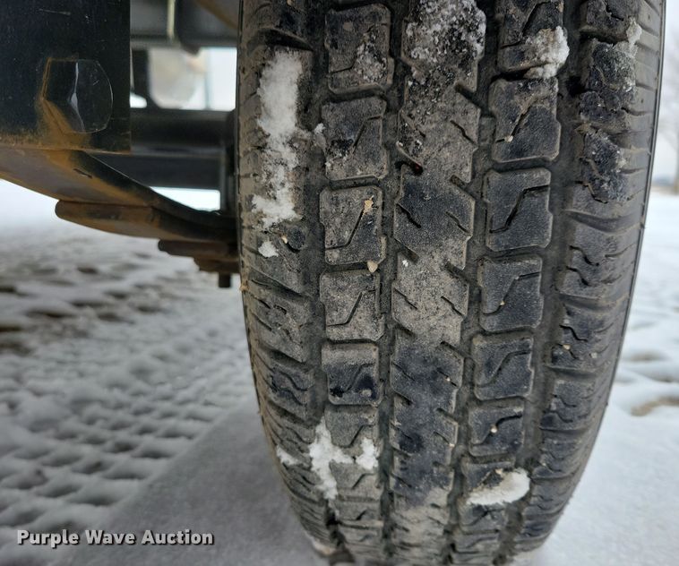 image for item NB9814 2019 Sun Tracker Fishin Barge 20 DLX pontoon boat