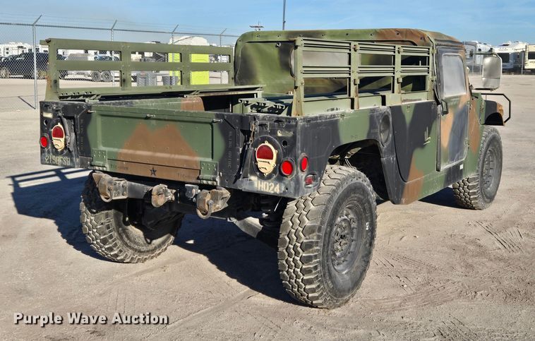 image for item YA0331 1985 AM General M998 HMMWV 