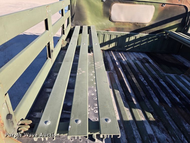 image for item YA0331 1985 AM General M998 HMMWV 