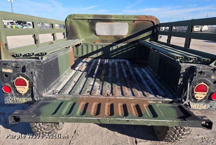 image for item YA0331 1985 AM General M998 HMMWV 