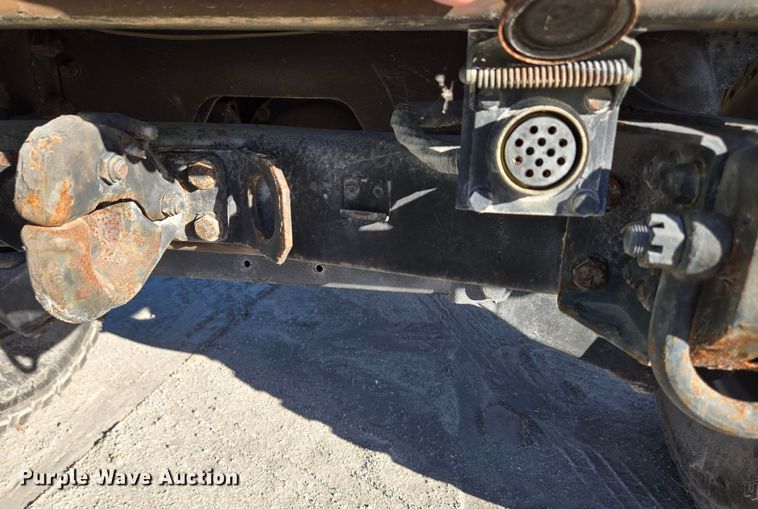 image for item YA0331 1985 AM General M998 HMMWV 